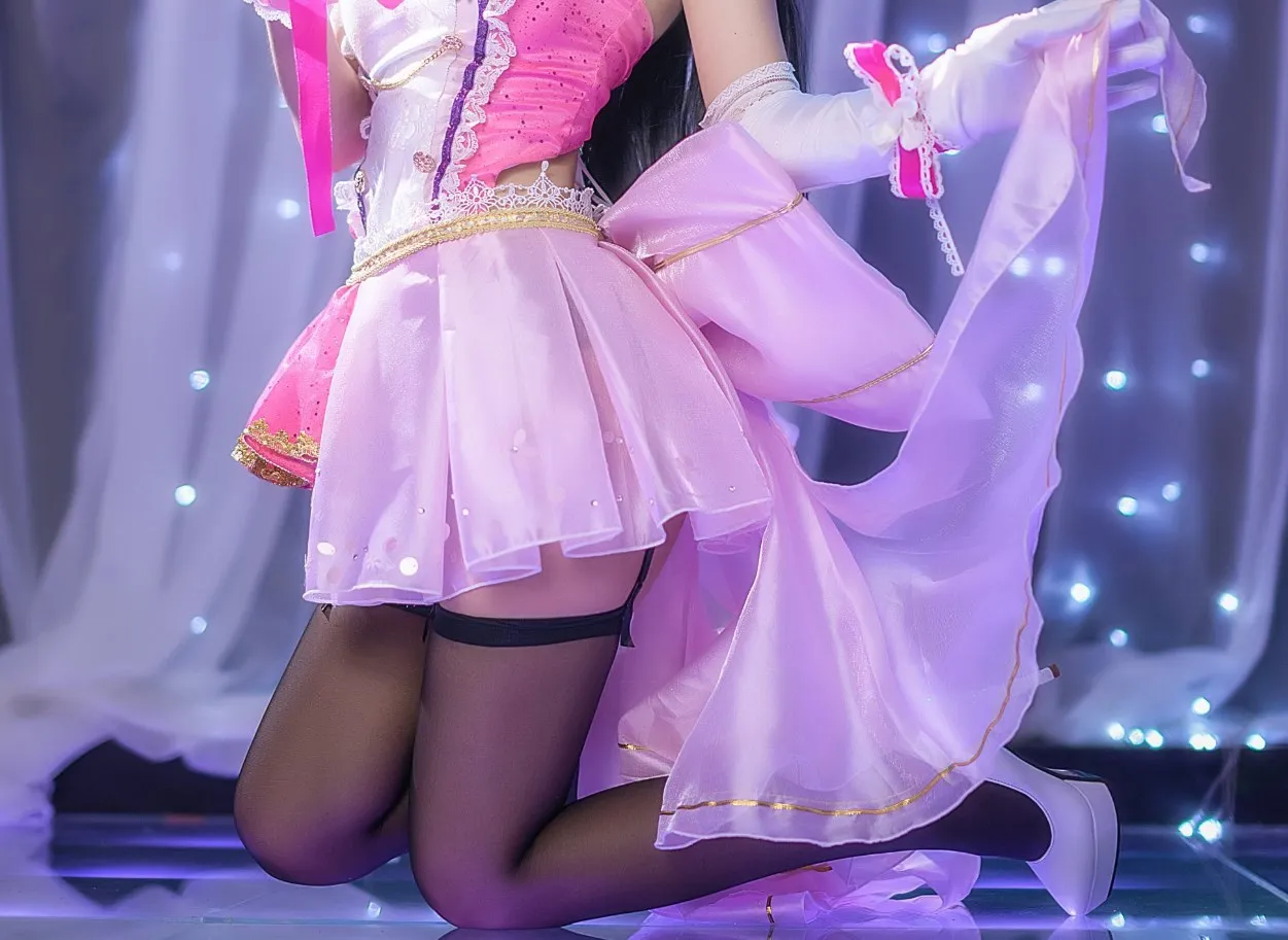 【网路收集系列】福利姬 鬼畜瑶《 大狗打歌服 》VIP福利帖【20P】