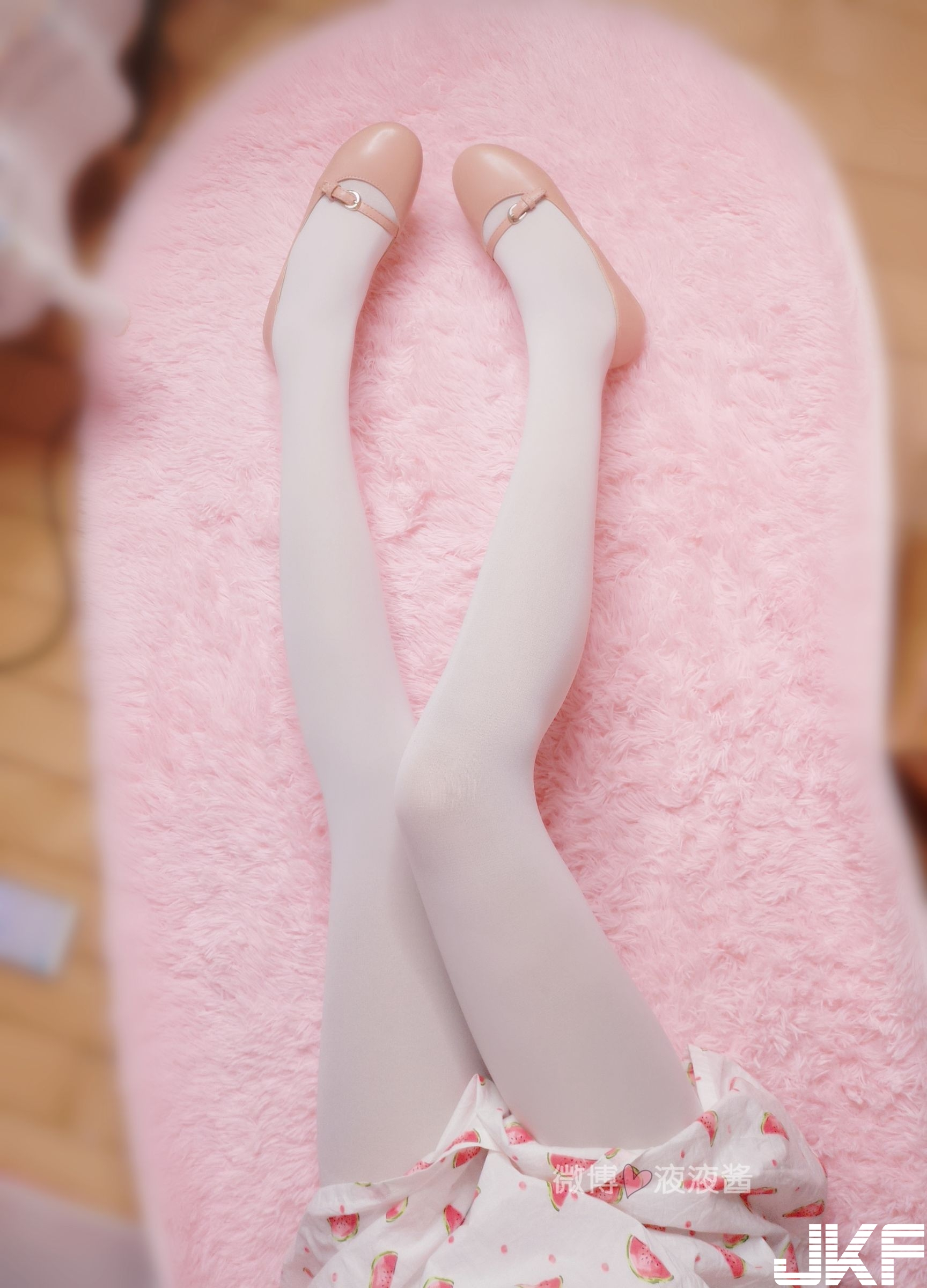【网路收集系列】萝莉液液酱YeYe 西瓜小清新【40P】
