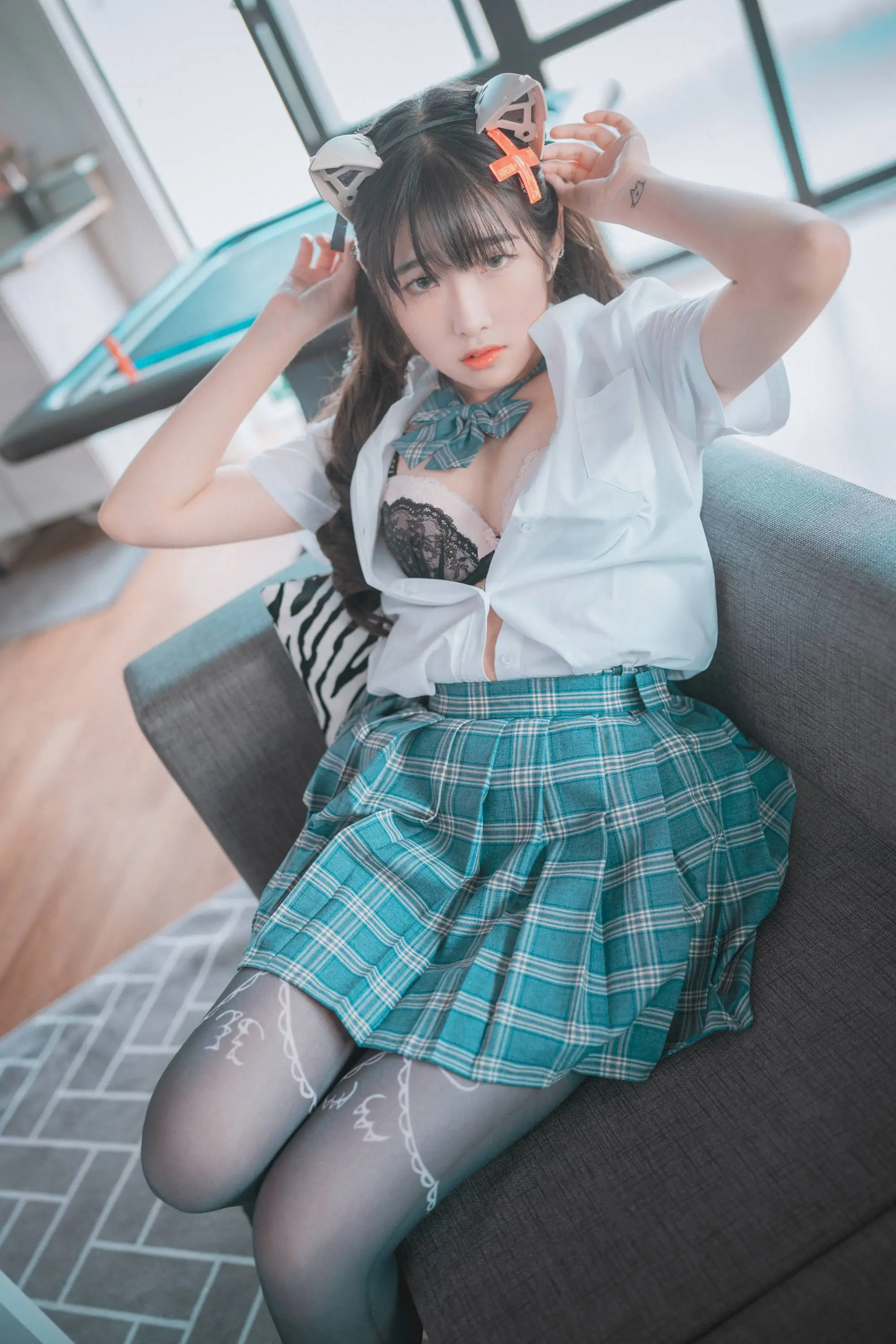 【网路收集系列】福利姬 Sonsonnn《 兽耳jk 》VIP福利帖【100P】