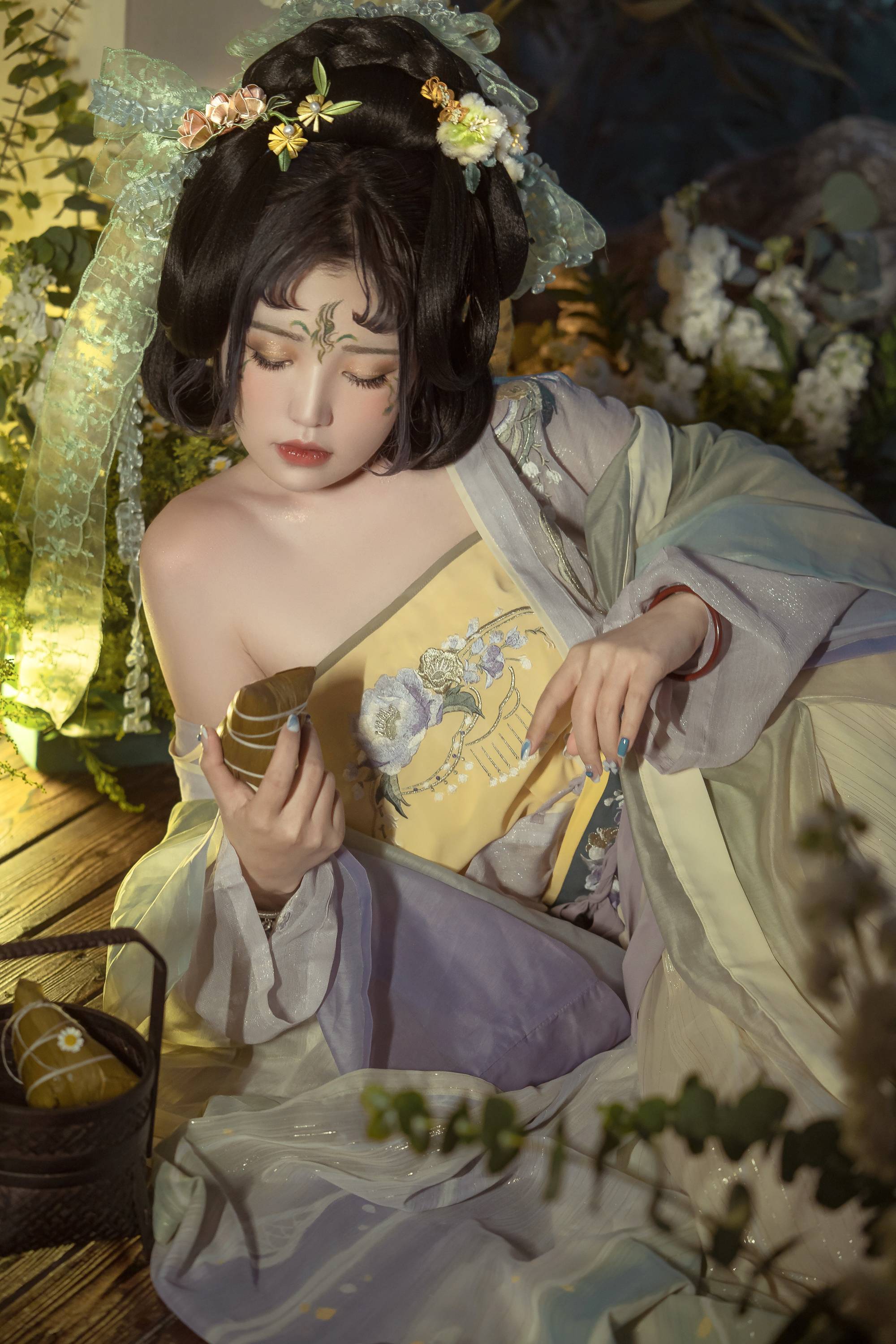 【网路收集系列】福利姬 喵小吉《 浣溪沙.端午 》大尺度VIP 福利帖【98P】