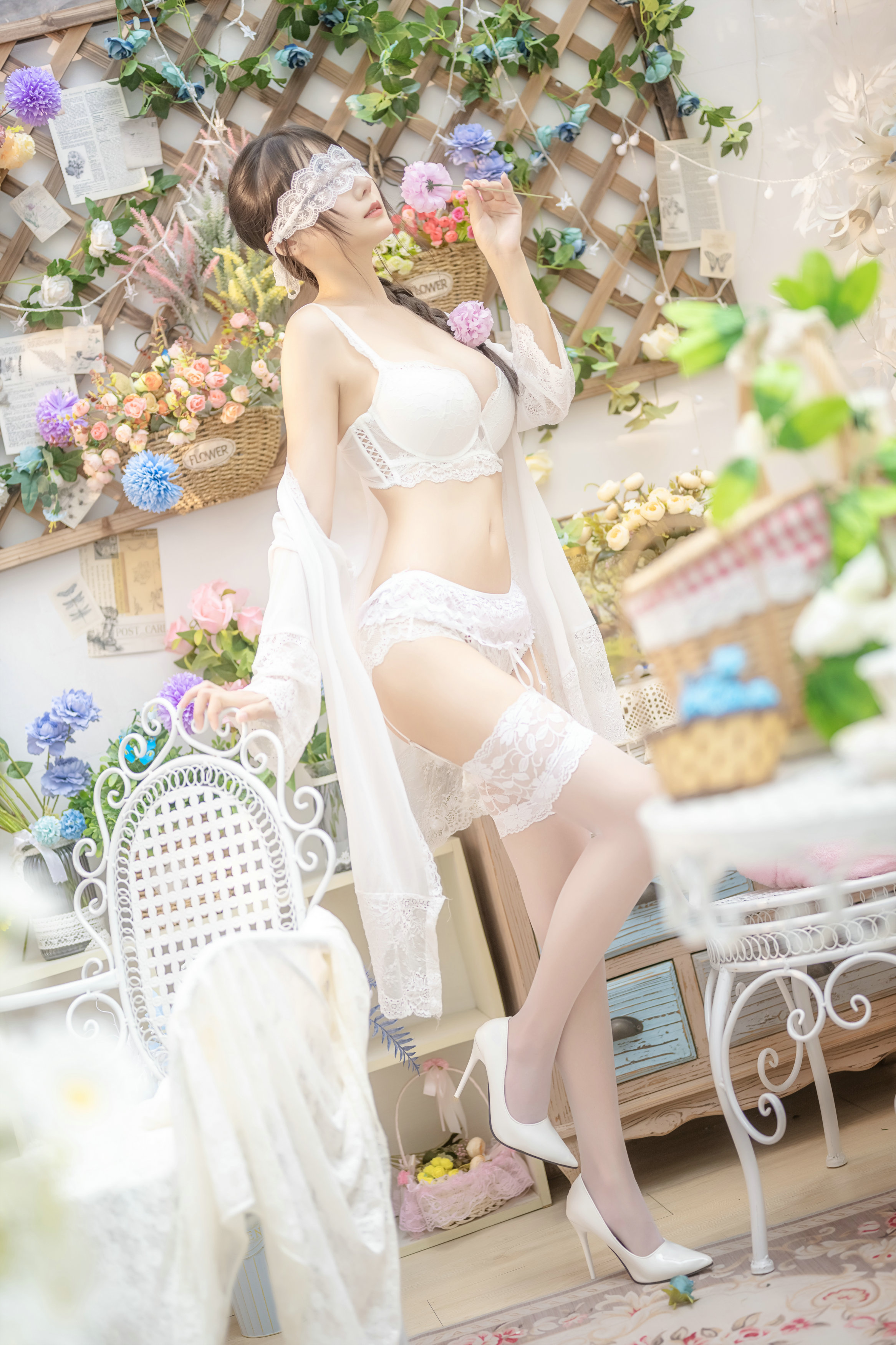 【网路收集系列】福利姬 香草喵露露《 白色花房 》VIP福利帖【50P】